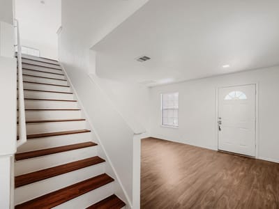 Property photo 5 at 216 Capistrano DR - 3 bed 2 bath home