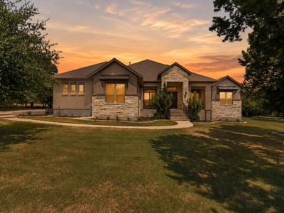 Property photo 2 at 216 Oak Valley CT - 4 bed 3 bath home