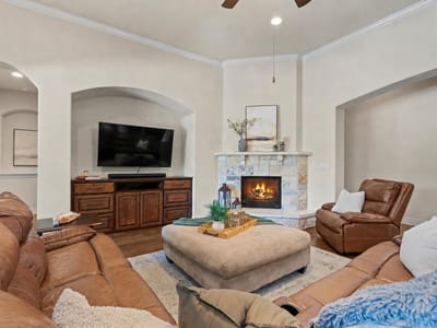 Property photo 3 at 216 Oak Valley CT - 4 bed 3 bath home