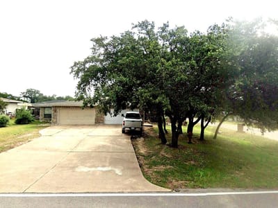 Living area at 21637 Boggy Ford RD - Highland Lake Estates Sec 26 A, Lago Vista, TX