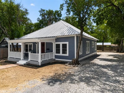 Property photo 4 at 217 N Bishop ST - 3 bed 2 bath home