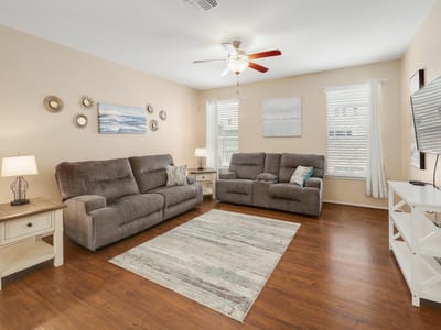 Property photo 4 at 217 Sheepshank DR - 3 bed 2 bath home