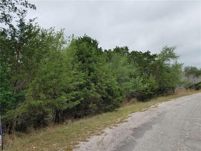 Property photo 2 at 21705 Oxford DR - Highland Lake Estates Sec 33, Lago Vista, TX