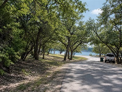 Property photo 2 at 21719 Heather DR - Emerald Bend Sec 01, Lago Vista, TX