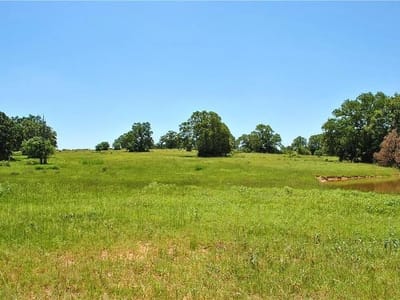 Photo 2 of 20 at 21741 E Interstate 10 - Luling, Luling, TX