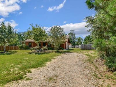 Property photo 2 at 218 Cardinal LOOP - 3 bed 2 bath home