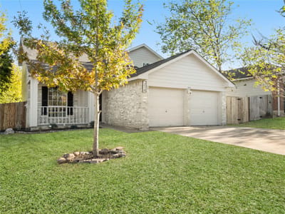 Kitchen at 218 Crystal Knoll Blvd - 4 bed 2 bath home