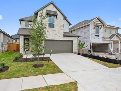 Living area at 218 Grayson Elm Pass - 3 bed 2 bath home