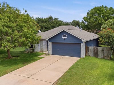 Property photo 3 at 218 Juniper ST - 3 bed 2 bath home
