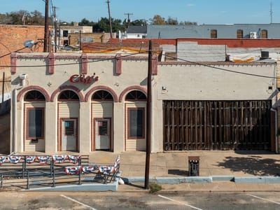 Living area at 218 N Main St - Original Town- Road, Rockdale, TX