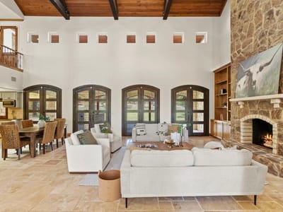 Photo 4 of 40 at 2180 La Ventana PKWY - 5 bed 5 bath home
