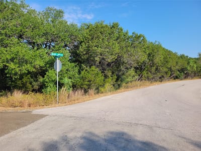 Property photo 3 at 21801 Bluejay BLVD - Emerald Bend Sec 01, Lago Vista, TX