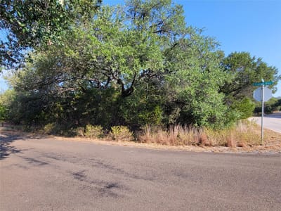 Property photo 5 at 21801 Bluejay BLVD - Emerald Bend Sec 01, Lago Vista, TX