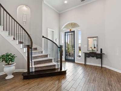 Property photo 2 at 219 Baretta LOOP - 5 bed 4 bath home