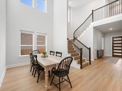 Property photo 4 at 219 Craigends Yew LN - 5 bed 3 bath home