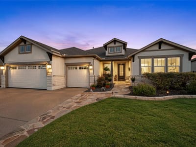 Property photo 3 at 220 Fairway Ridge RD - 3 bed 2 bath home