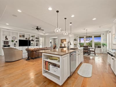 Property photo 4 at 220 Fairway Ridge RD - 3 bed 2 bath home
