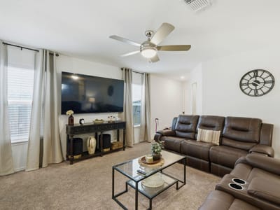 Primary bedroom at 220 Lucky Texan RD - 3 bed 2 bath home