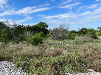 Photo 2 of 6 at 220 Rocky RD - Marble Falls, Marble Falls, TX