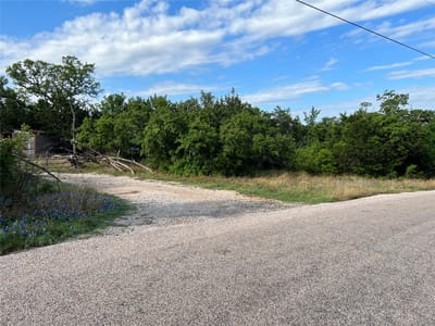 Photo 4 of 6 at 220 Rocky RD - Marble Falls, Marble Falls, TX