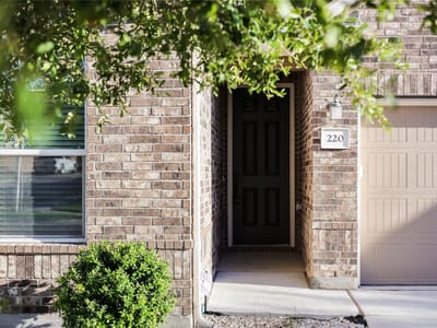 Property photo 4 at 220 Rocroi DR - 3 bed 2 bath home