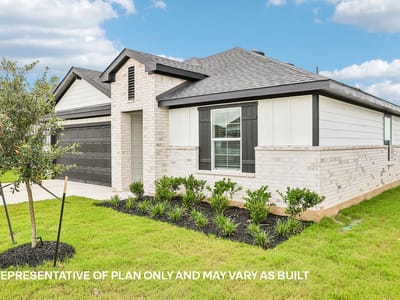 Property photo 4 at 220 Southridge Trl - 4 bed 2 bath home