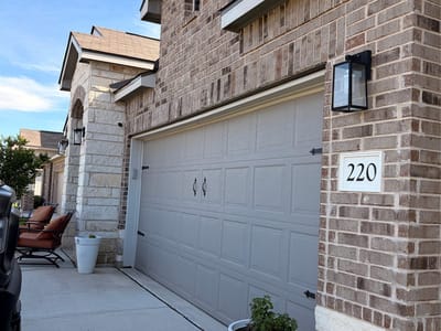 Property photo 3 at 220 Stag WAY - 4 bed 2 bath home