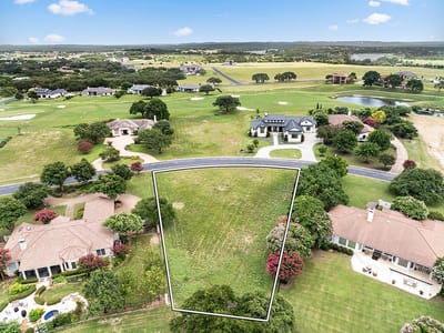 Living area at 2200 Lauren DR - Ranch Sec 10, Spicewood, TX