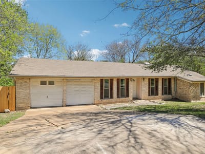 Primary bedroom at 2204 Bahia Cir - 3 bed 2 bath home