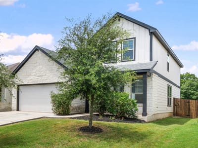 Living area at 2204 Cliffbrake WAY - 4 bed 3 bath home