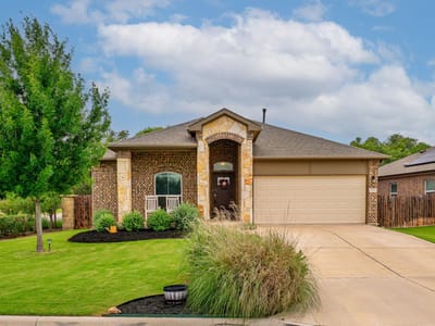 Living area at 2205 Singletree BND - 3 bed 2 bath home