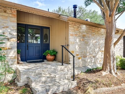 Property photo 2 at 2207 Cypress PT - 5 bed 3 bath home