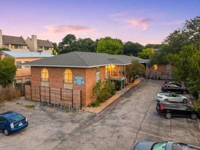 Property photo 3 at 2208 Enfield RD Unit #107 - 2 bed 1 bath home