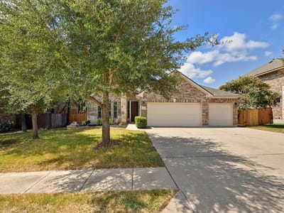 Property photo 2 at 2208 Lookout Range DR - 3 bed 2 bath home