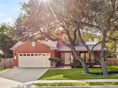Property photo 2 at 2209 Barnett DR - 4 bed 3 bath home