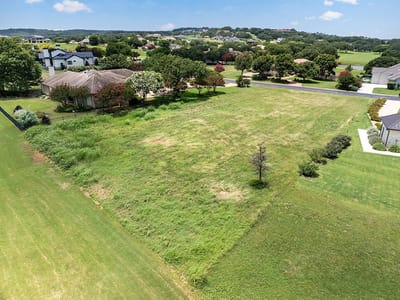 Primary bedroom at 2209 Lauren DR - Ranch Sec 10, Spicewood, TX