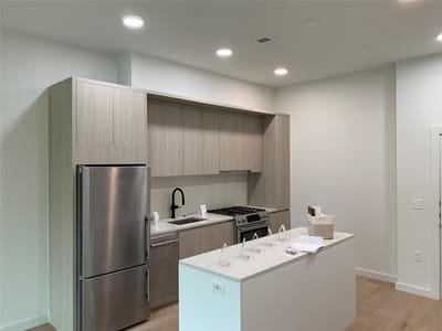 Living area at 2209 S 1st St Unit #113 - 1 bed 1 bath home