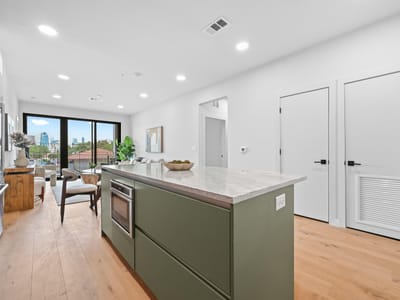 Photo 5 of 28 at 2209 S 1st ST Unit #209 - 2 bed 2 bath home