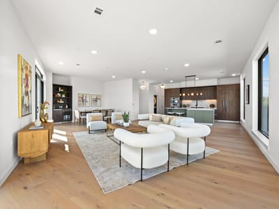 Photo 5 of 32 at 2209 S 1st ST Unit #401 - 3 bed 2 bath home