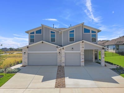 Living area at 2209A Cornfield Dr - 3 bed 2 bath home