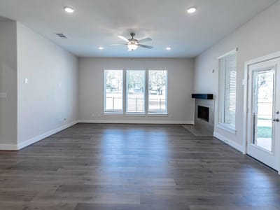Property photo 4 at 221 Cabiness DR - 3 bed 3 bath home