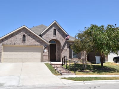 Living area at 221 Joseph Dr - 3 bed 2 bath home