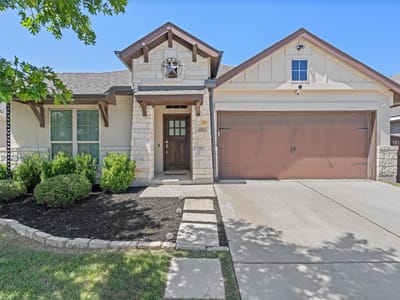 Property photo 2 at 221 Magdalene WAY - 5 bed 3 bath home