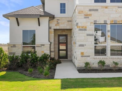 Living area at 221 McMillian Drive - 4 bed 3 bath home