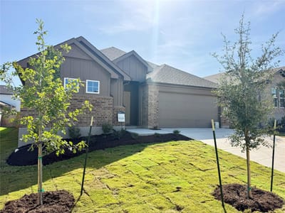 Property photo 3 at 221 Seattle Slew DR - 4 bed 2 bath home