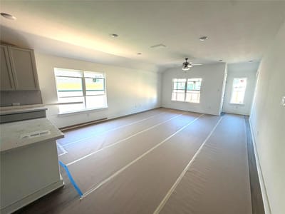 Property photo 5 at 221 Seattle Slew DR - 4 bed 2 bath home