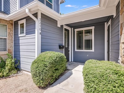 Photo 2 of 10 at 2210 Schriber ST Unit #A - 3 bed 2 bath home