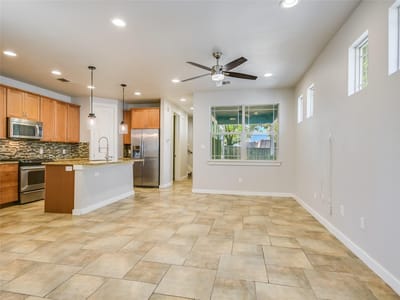 Photo 4 of 10 at 2210 Schriber ST Unit #A - 3 bed 2 bath home