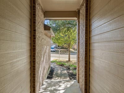 Property photo 4 at 2212 Christoff LOOP - 4 bed 2 bath home