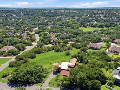 Property photo 5 at 22121 Oban DR - Briarcliff Inc Sec 10, Spicewood, TX